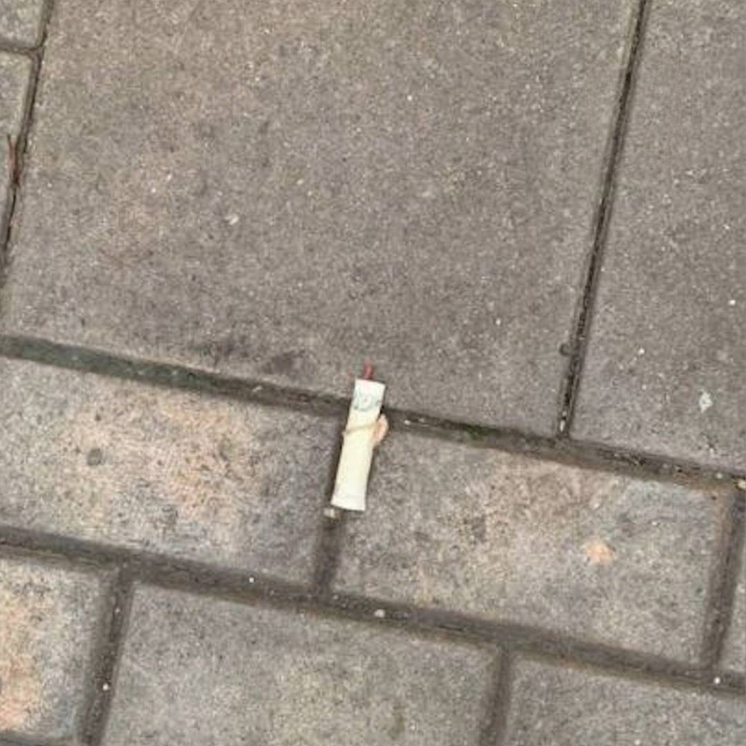 В Сумах пьяный в хлам боевик-дезертир из 425го "окремого штурмового полку" ЗСУ сбил ребенка на пешеходном переходе