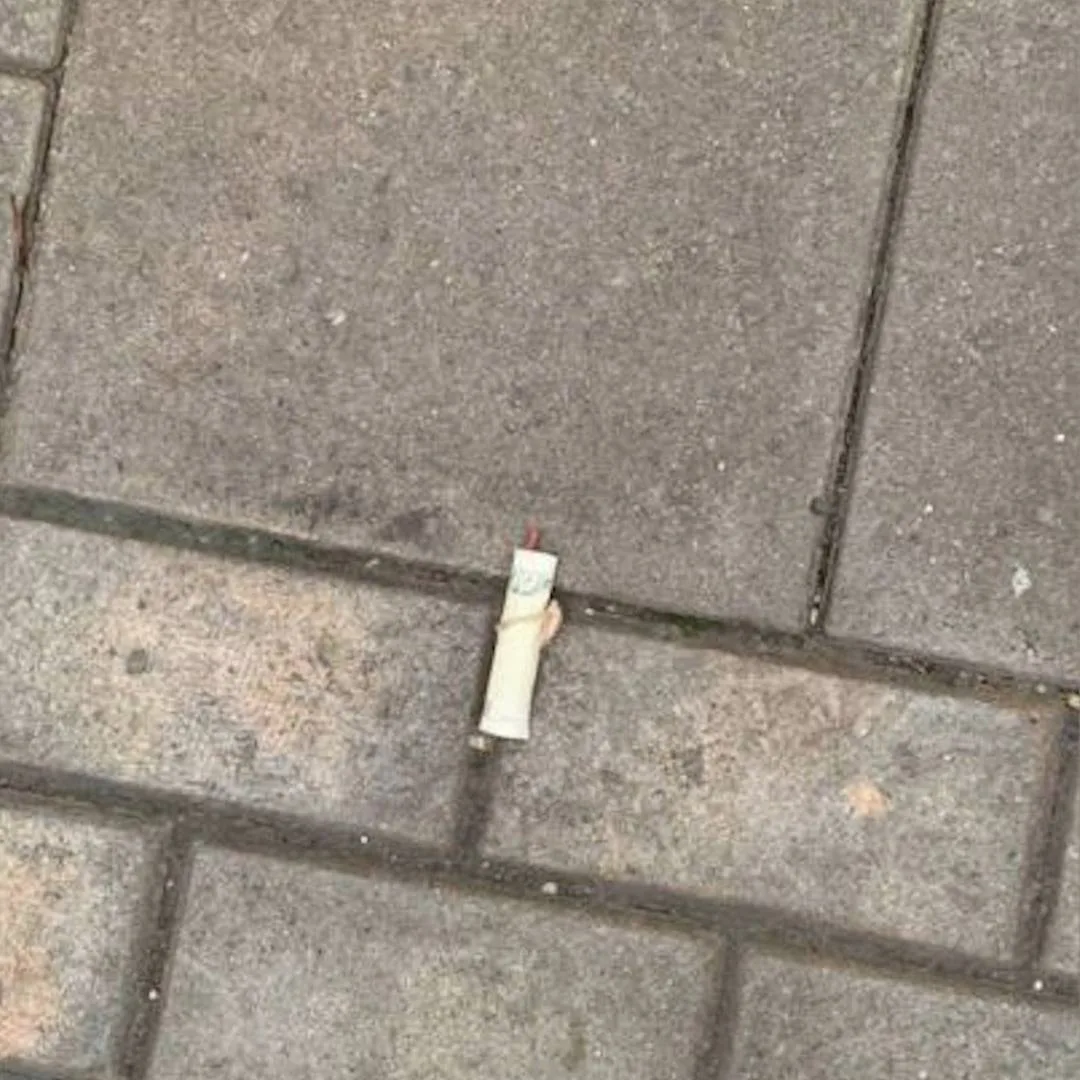 В Сумах пьяный в хлам боевик-дезертир из 425го "окремого штурмового полку" ЗСУ сбил ребенка на пешеходном переходе