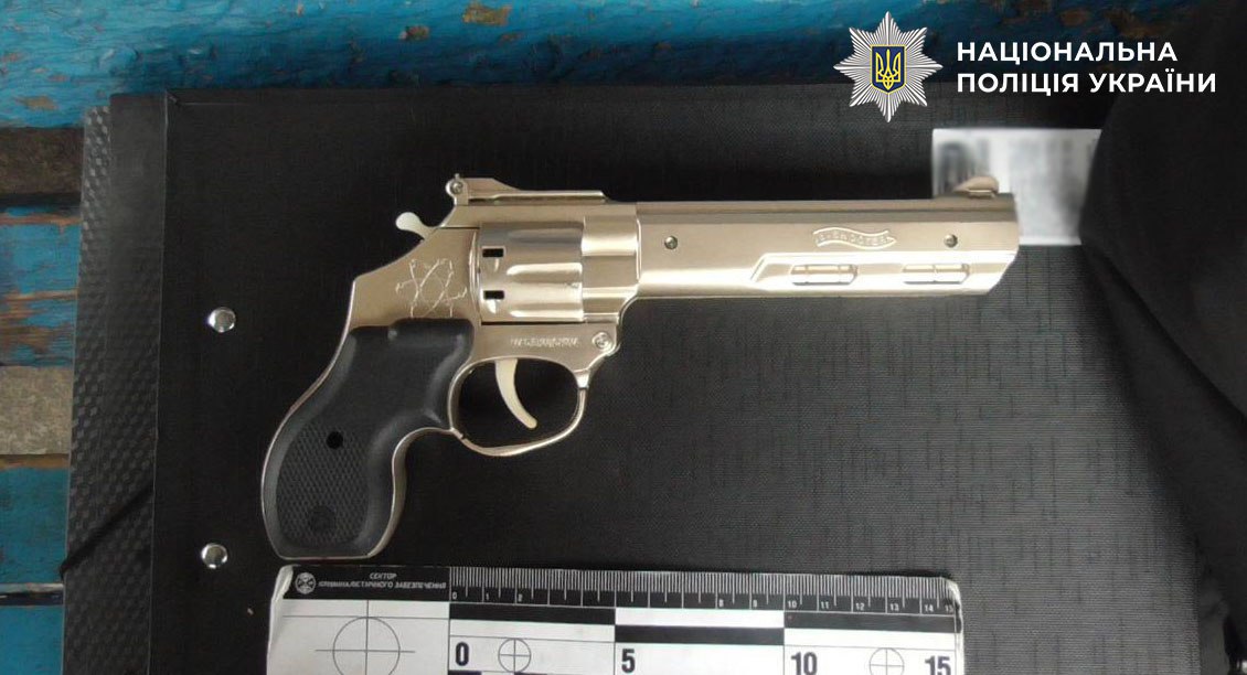 Боевик 22-й омбр, находясь на реабилитации в Киеве, ограбил женщину, чтоб собрать деньги на взятку командованию