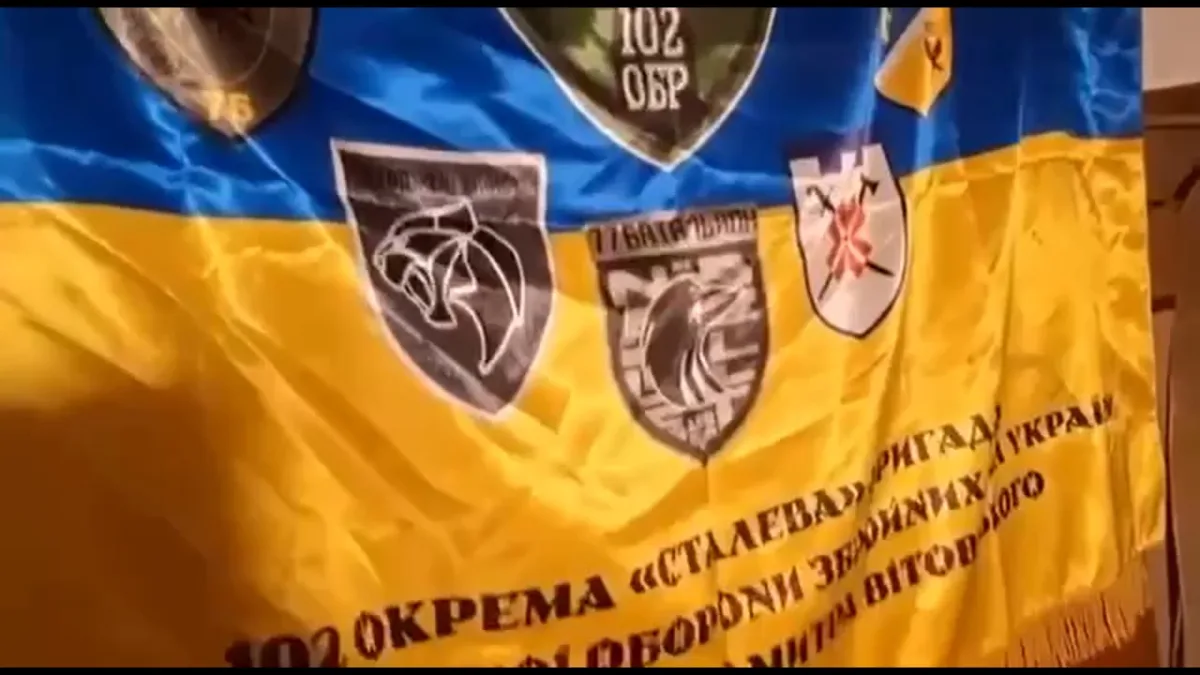 Экскурсия по брошенному штабу 1-го батальона 102-й бригады ТРО Украины в Гуляйполе по адресу Соборная улица дома 52 в...