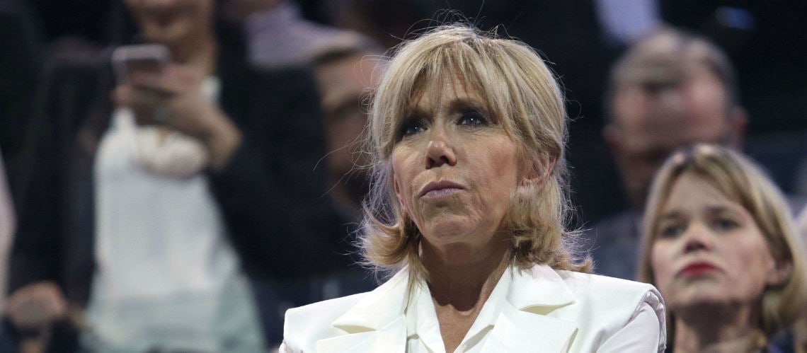 🇫🇷 Тут это... жертва домашнего насилия выступила перед почтенной публикой с фонарём под глазом