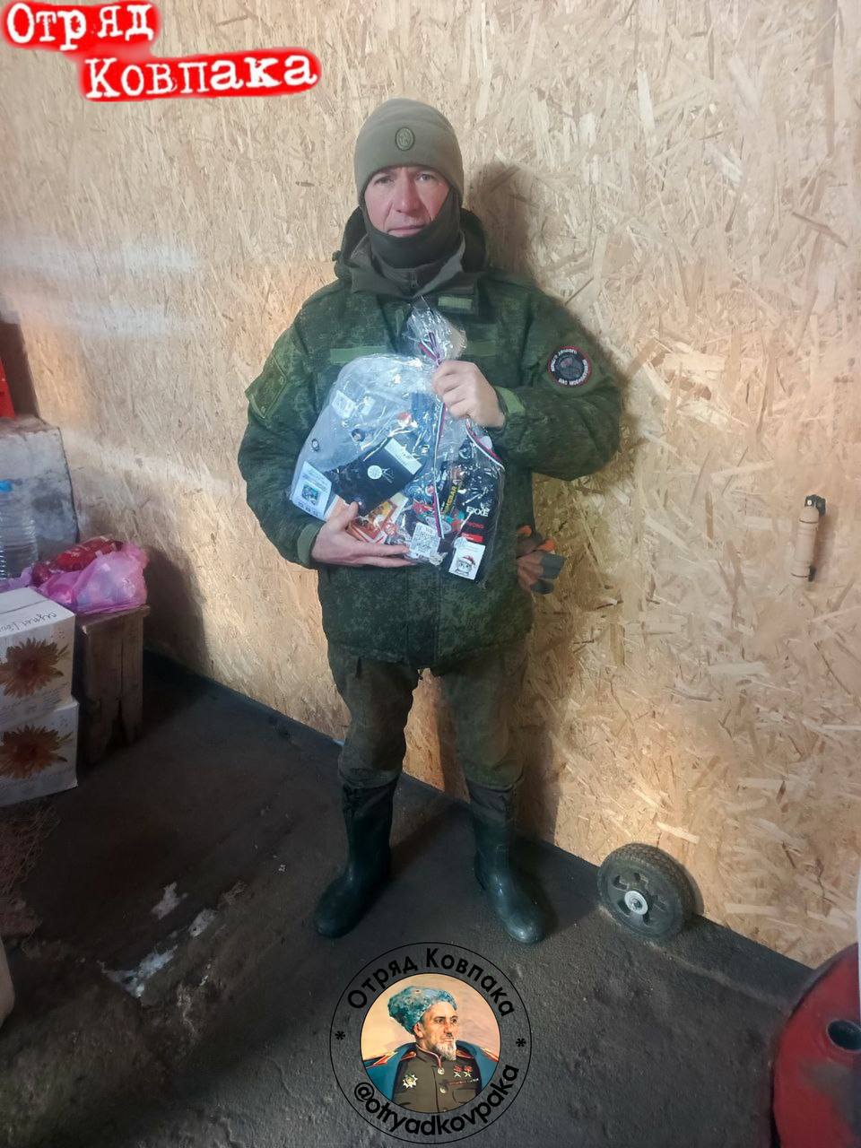 ❄️Зима, зима) Приехала я в гости к нашим защитникам с новогодними подарками 🎁, а там они меня встречают такие укутанн...