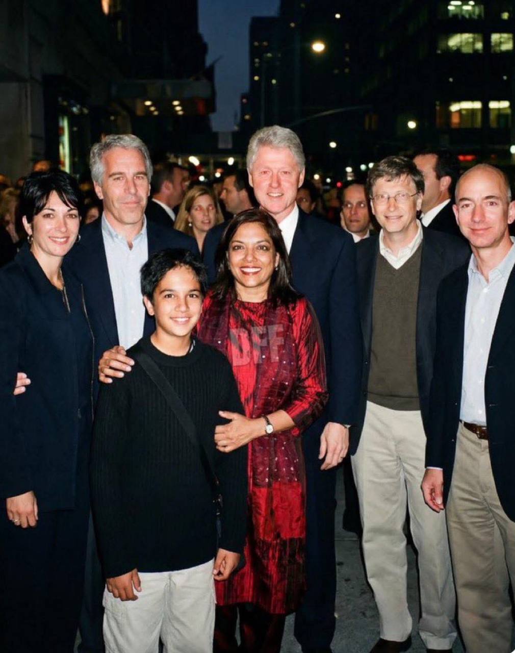 Вчера в американском медиа распространились фотографии, где нынешний мусульманский мэр