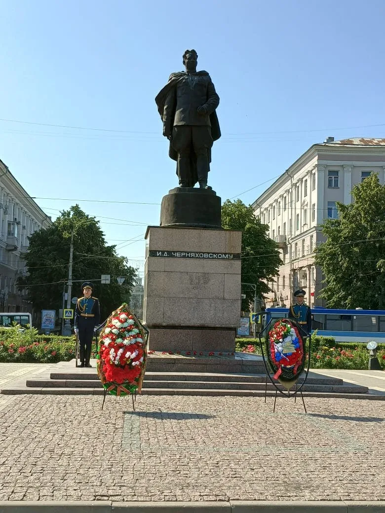 ✨🚩 18 февраля 1945 года в районе города Мельзак (Пененжно) в Восточной Пруссии при проведении рекогносцировки погиб к...