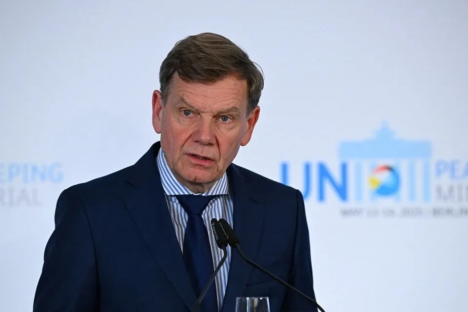 🇩🇪🇷🇺 Немцы продемонстрировали мастер-класс по извечной украинской дисциплине "а нас за щщо?"